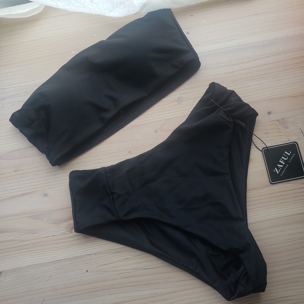 NEW - ZAFUL High cut Bandeau bathing suit-black